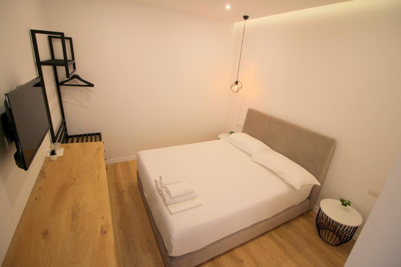 Hotel Qurku 2 Саранда Екстер'єр фото