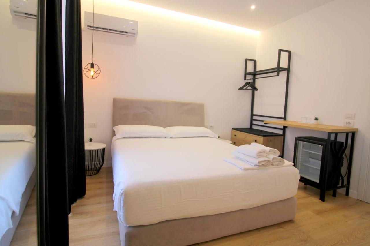 Hotel Qurku 2 Саранда Екстер'єр фото