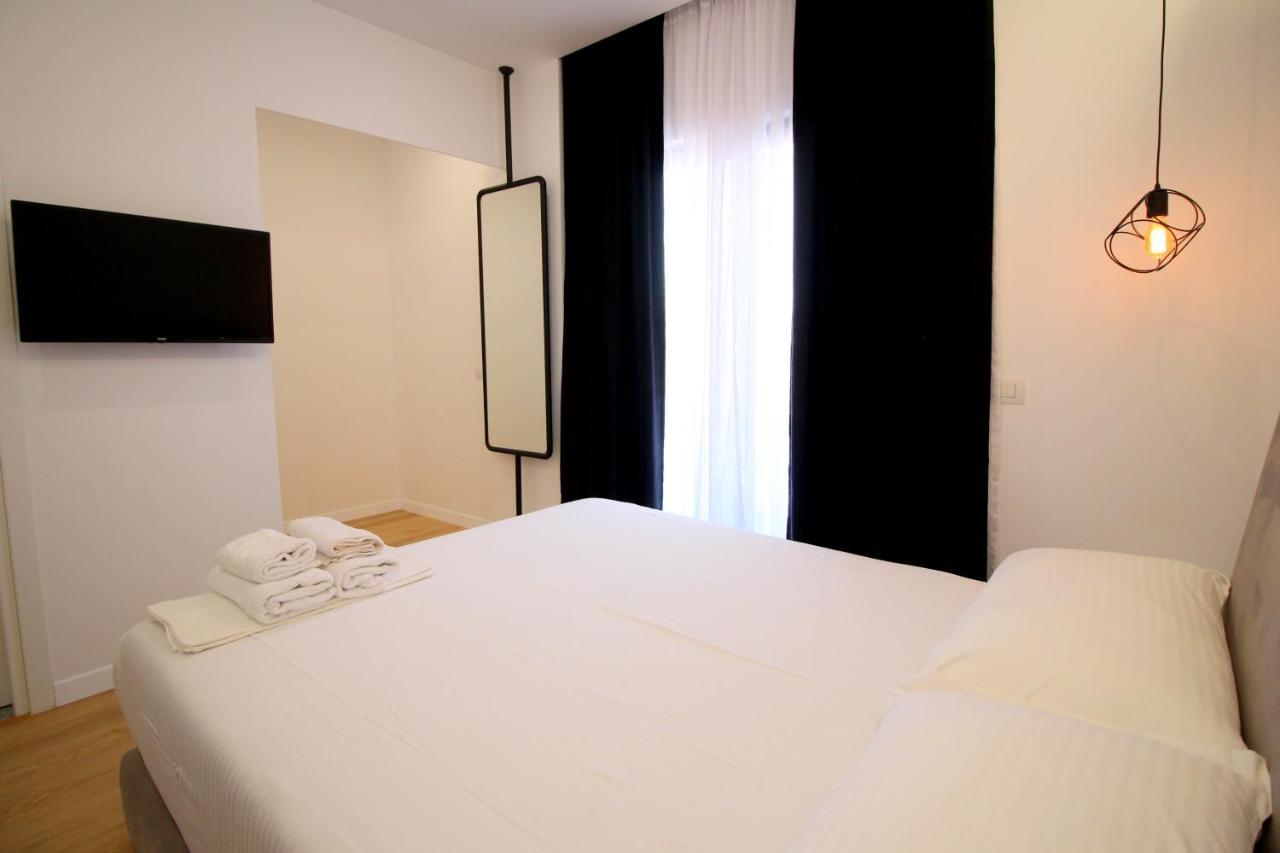 Hotel Qurku 2 Саранда Екстер'єр фото